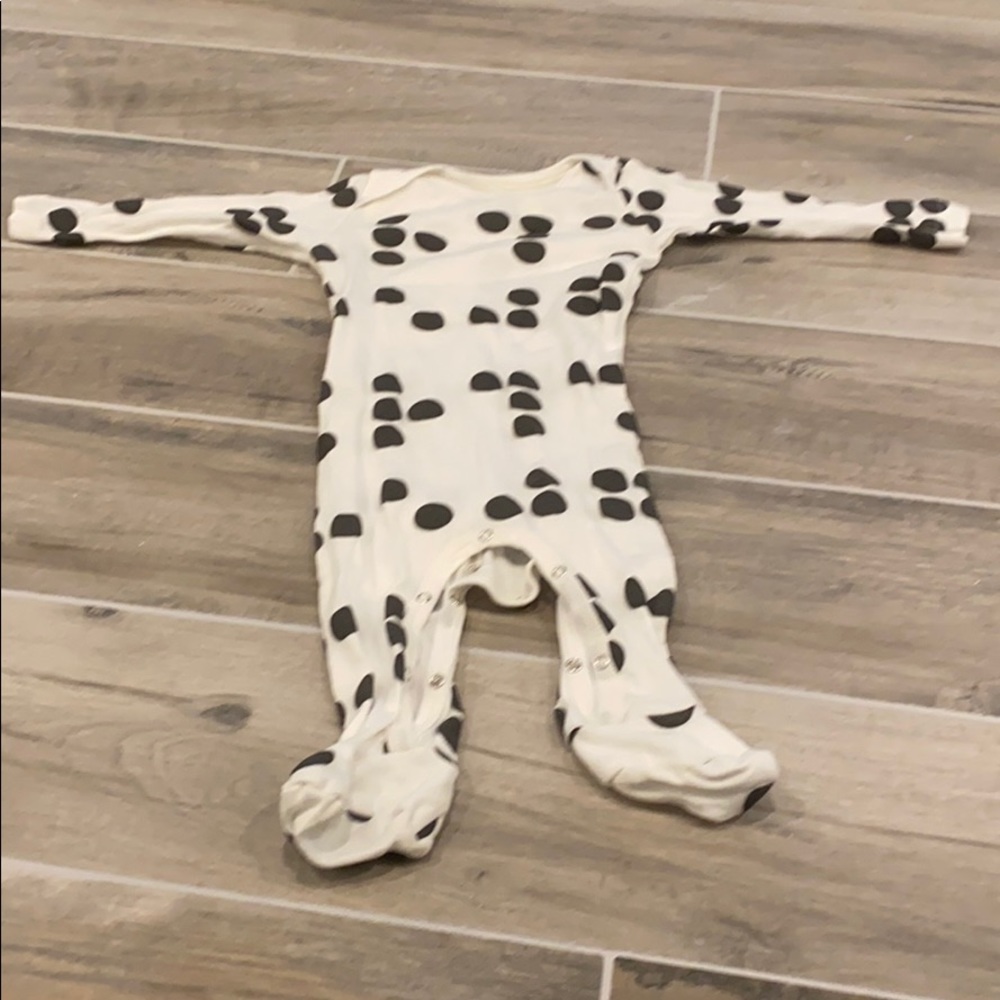 Adorable footie.